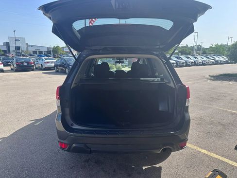 Used 2020 Subaru Forester Premium AWD/4WD image 7