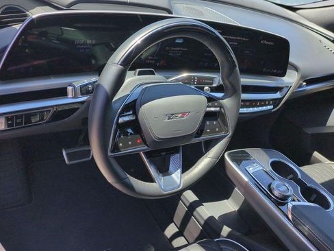 Certified 2026 Cadillac Lyriq V AWD/4WD image 7