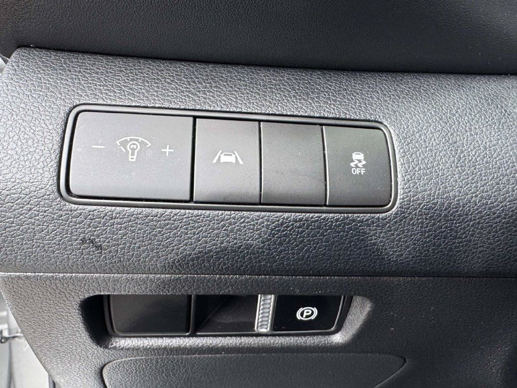 Used 2022 Hyundai Santa Fe SEL AWD/4WD image 18