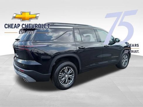 Used 2024 Chevrolet Traverse LT FWD image 5