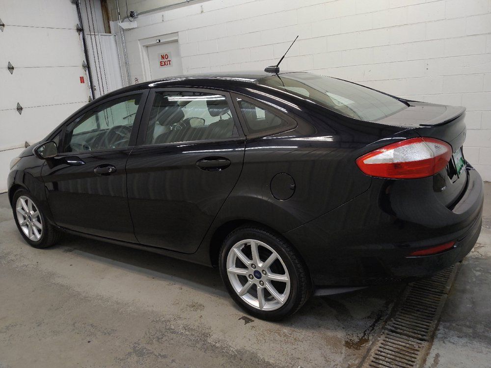 Used 2019 Ford Fiesta SE w/ Equipment Group 201A FWD image 2