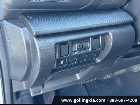 Used 2021 Subaru Impreza Premium image 17