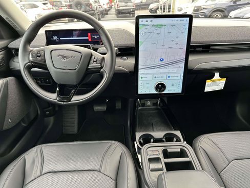 Used 2025 Ford Mustang Mach-E Premium image 18