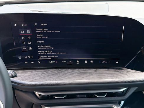 New 2025 Audi Q5 Premium AWD/4WD image 33