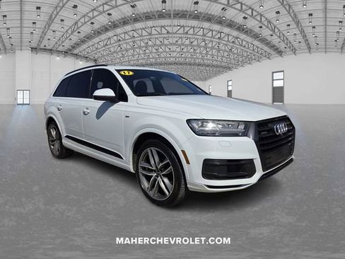 Used 2017 Audi Q7 3.0T Prestige AWD/4WD image 1