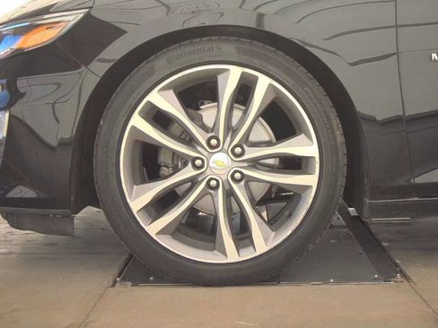 Used 2020 Chevrolet Malibu LT image 9