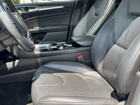 Used 2014 Ford Fusion Titanium AWD/4WD image 10