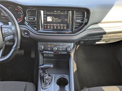 Used 2023 Dodge Durango GT image 18