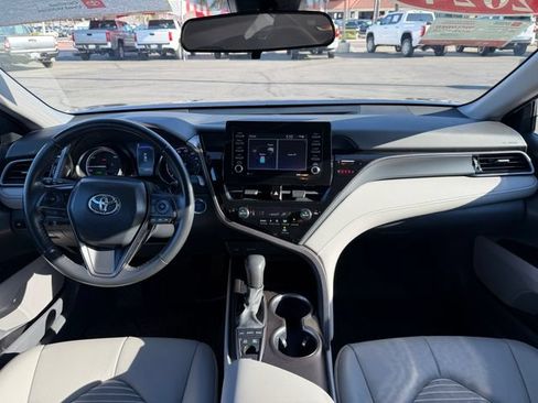 Used 2024 Toyota Camry SE FWD image 16