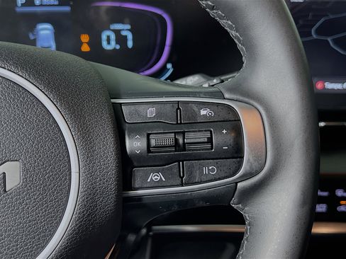 Used 2023 Kia Sportage EX image 20