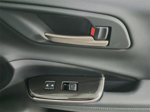 Used 2025 Toyota Crown XLE image 41