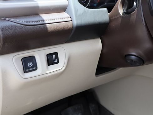 Certified 2018 GMC Acadia Denali w/ Technology Package FWD image 12