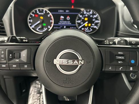 Certified 2023 Nissan Rogue SV AWD/4WD image 14