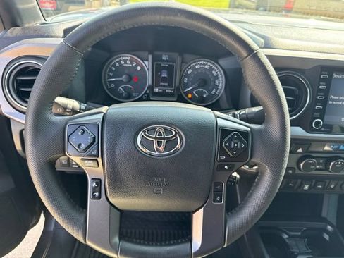 Certified 2023 Toyota Tacoma TRD Off-Road w/ Advanced Technology Package AWD/4WD image 11