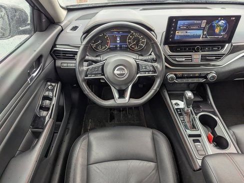 Used 2024 Nissan Altima 2.5 SR w/ SR Premium Package image 27