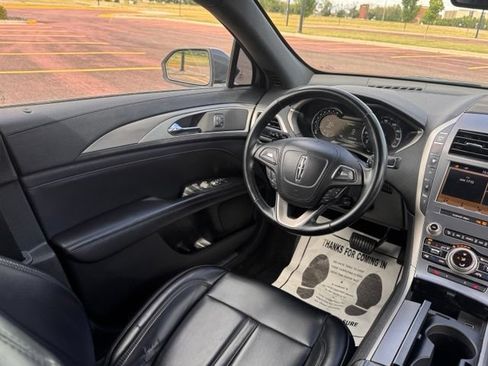 Used 2019 Lincoln MKZ Premiere AWD/4WD image 15