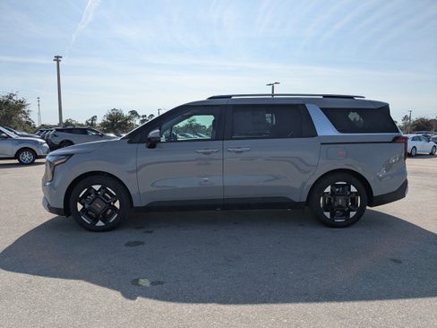 New 2026 Kia Carnival EX image 8