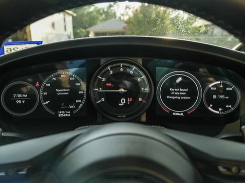 Used 2021 Porsche 911 Carrera S RWD image 15
