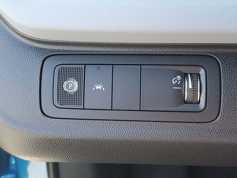 New 2027 Chevrolet Bolt LT FWD image 22