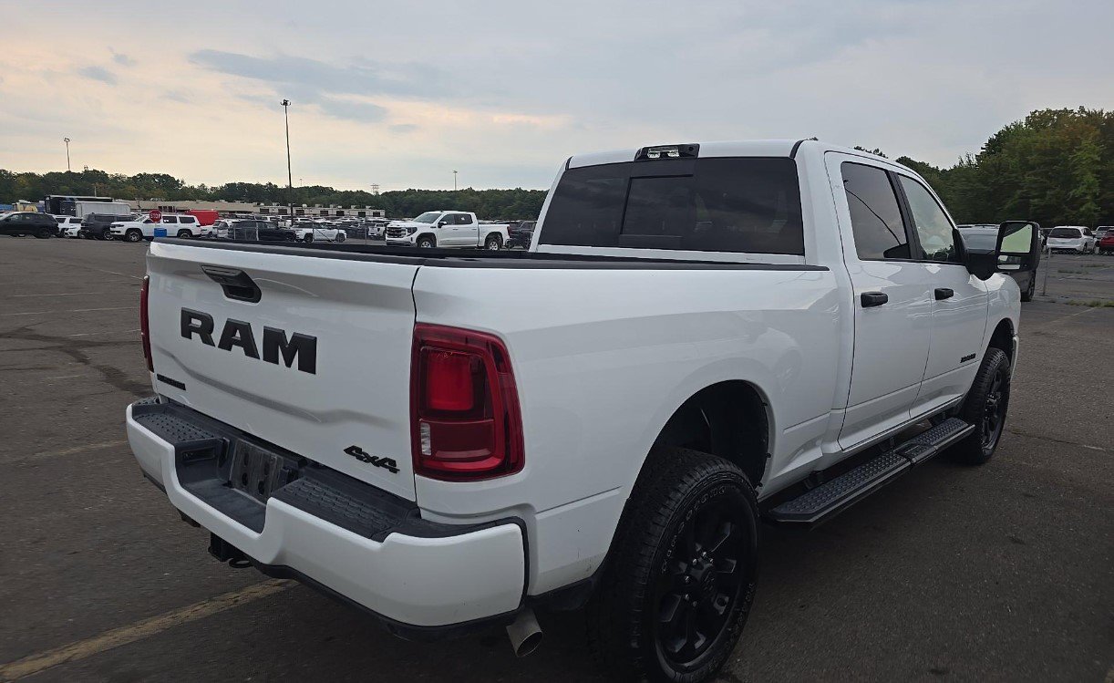 Used 2026 RAM 2500 Big Horn AWD/4WD image 4