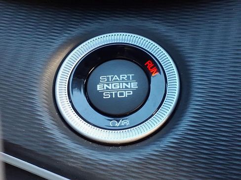 Used 2023 Jeep Grand Cherokee Altitude image 20