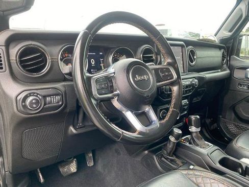 Used 2021 Jeep Gladiator Overland AWD/4WD image 12