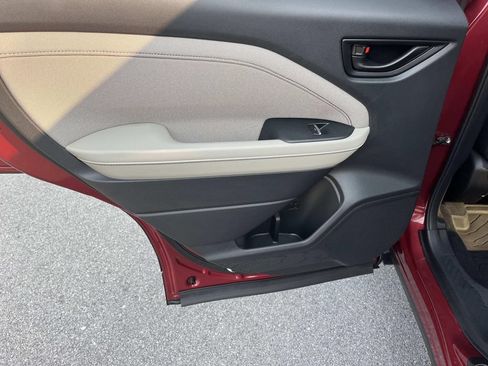 Certified 2025 Subaru Forester Premium AWD/4WD image 19