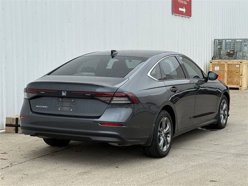 Used 2023 Honda Accord EX image 4