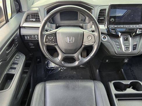 Used 2024 Honda Odyssey EX-L image 13