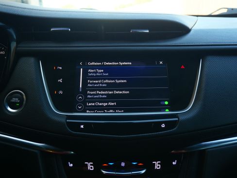 Used 2022 Cadillac XT5 Premium Luxury w/ Technology Package image 17