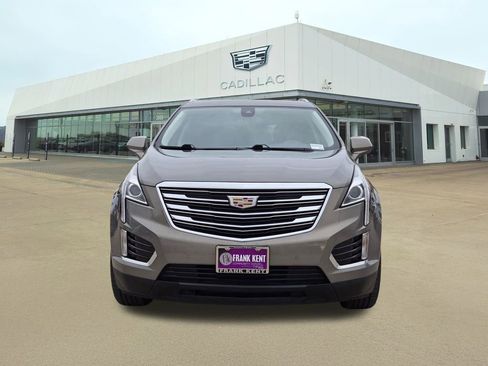 Used 2018 Cadillac XT5 Luxury w/ Driver Awareness Package image 2