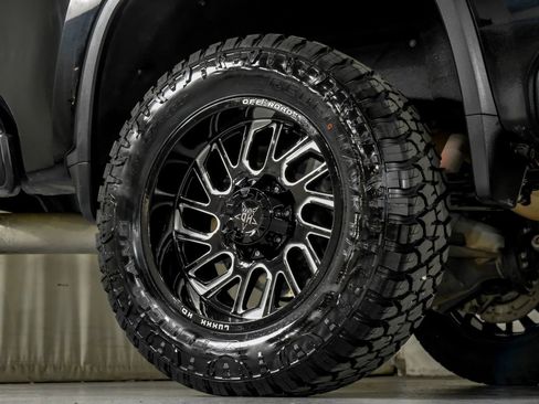 Used 2020 Chevrolet Silverado 2500 High Country w/ Z71 Off-Road Package AWD/4WD image 53