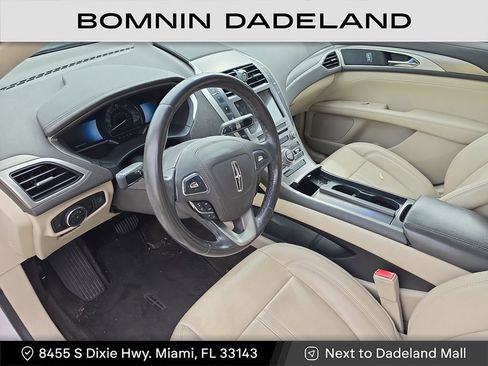 Used 2017 Lincoln MKZ Premiere image 20