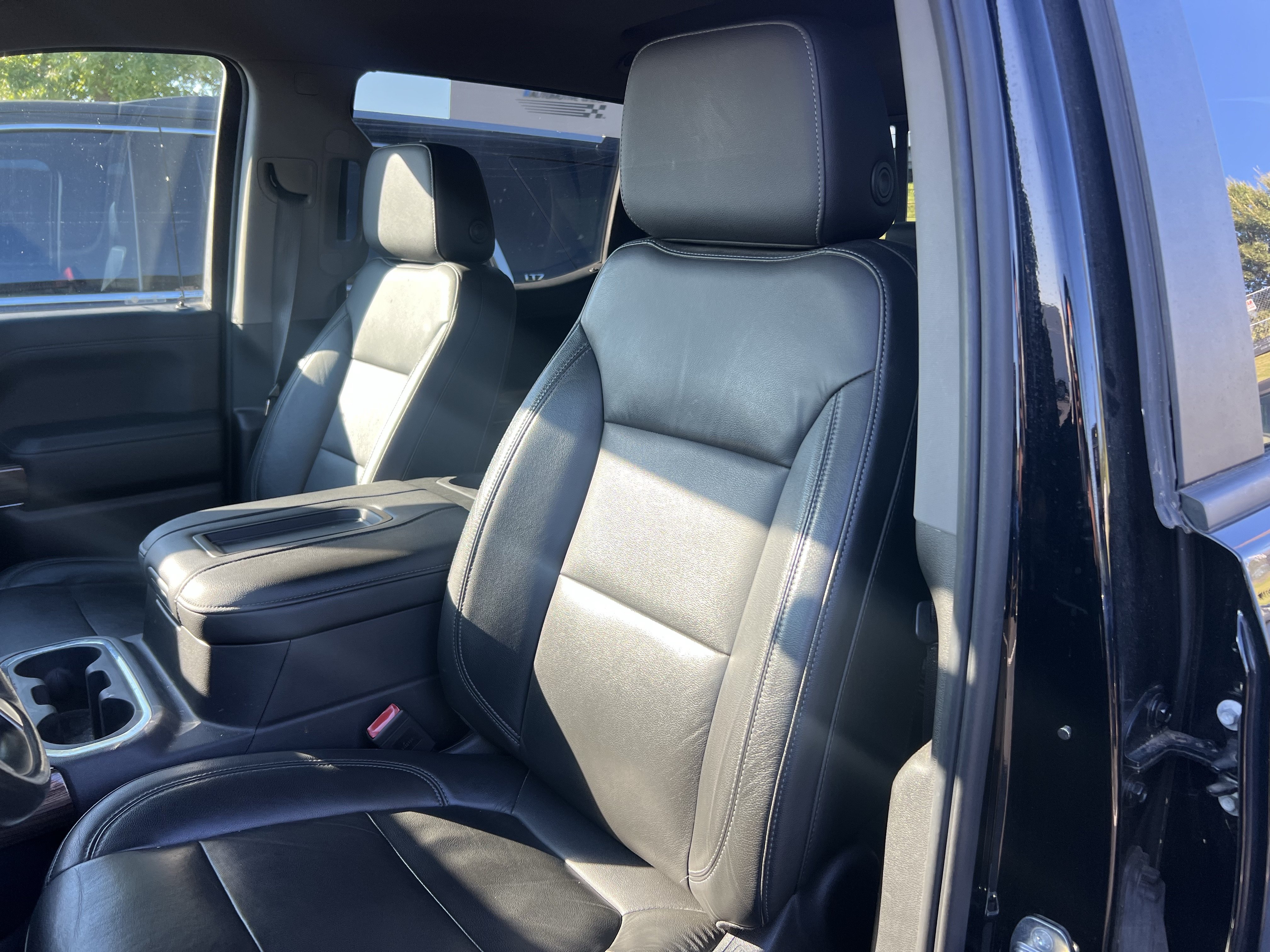 Used 2020 Chevrolet Silverado 1500 RST w/ All-Star Edition AWD/4WD image 17