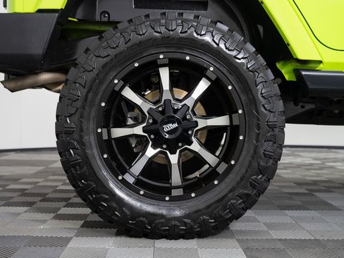 Used 2016 Jeep Wrangler Unlimited Sahara w/ Connectivity Group image 42