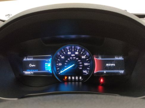 Used 2018 Ford Explorer XLT w/ Equipment Group 201A FWD image 23