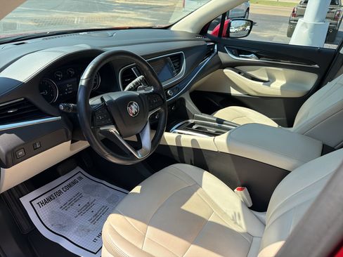 Used 2023 Buick Enclave Essence FWD image 9