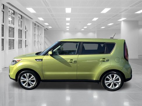 Used 2015 Kia Soul + image 8