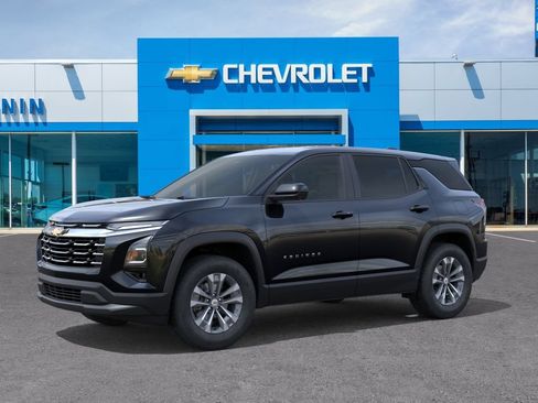 Used 2026 Chevrolet Equinox LT w/ Safety and Technology Package AWD/4WD image 3