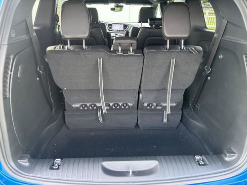 New 2027 Chrysler Pacifica Select AWD/4WD image 12