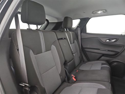 Used 2024 Chevrolet Blazer LT image 32