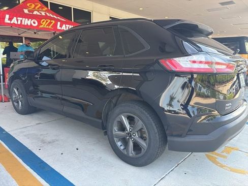 Used 2023 Ford Edge SEL w/ Sport Appearance Package image 8