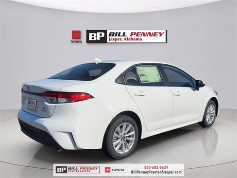 New 2026 Toyota Corolla LE image 5