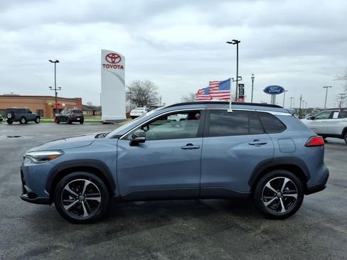 Used 2025 Toyota Corolla Cross AWD Hybrid w/ Convenience Package image 7