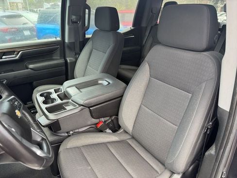 Used 2022 Chevrolet Silverado 1500 LT image 11