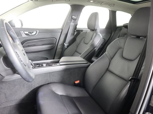 Used 2023 Volvo XC60 B5 Plus w/ Climate Package image 31