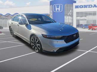 Used 2023 Honda Accord Touring video 1