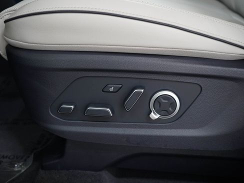 Used 2025 Hyundai Palisade Calligraphy AWD/4WD image 29