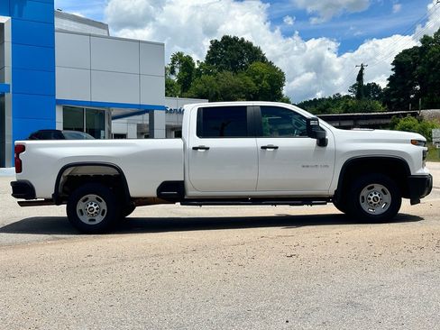 Used 2024 Chevrolet Silverado 2500 W/T w/ WT Convenience Package AWD/4WD image 2