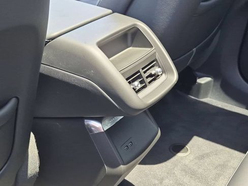 New 2026 Cadillac Lyriq Luxury AWD/4WD image 21